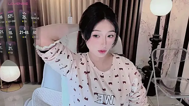 Snapshot of Yaikun0-0 chatting on November 14, 1:37 am Yaikun0-0 online show from November 14, 1:37 am