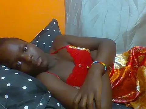 ebonyvalleria1 online show from November 1, 1:57 pm