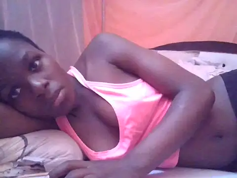 ebonyvalleria1 online show from June 18, 10:19 am
