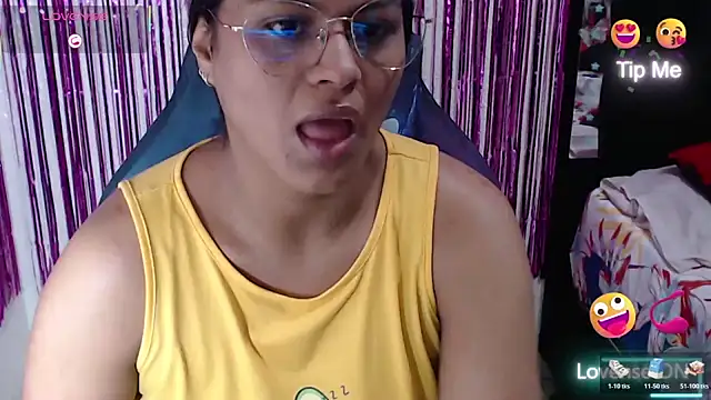 SweetAlmaa online show from March 10, 12:43 pm