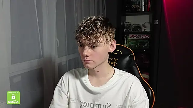 Keytaro online show from October 26, 3:07 pm