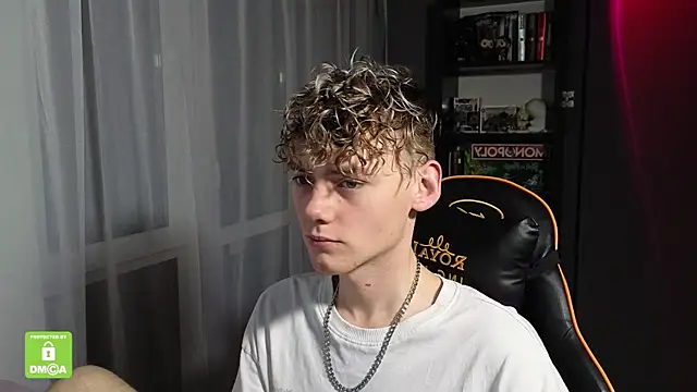 Keytaro online show from November 7, 2:50 pm