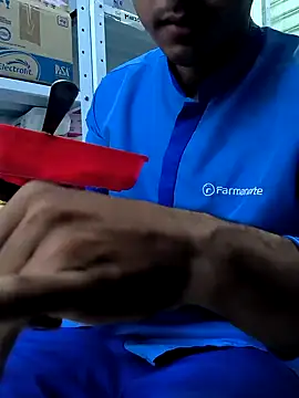 Snapshot of Jey699 chatting on February 21, 7:43 pm Jey699 online show from February 21, 7:43 pm