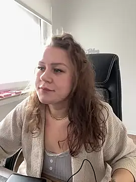 Snapshot of Fancy-Francy chatting on February 25, 12:34 pm Fancy-Francy online show from February 25, 12:34 pm