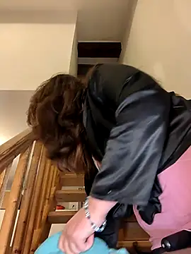 Snapshot of Candy-Desire chatting on February 14, 7:54 pm Candy-Desire online show from February 14, 7:54 pm