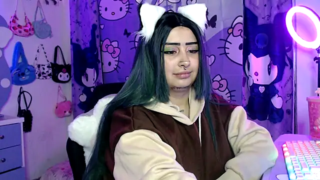 lussyevans24 online show from October 23, 4:45 am