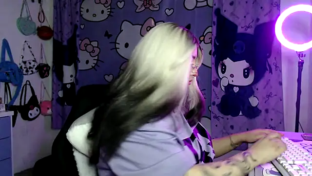 lussyevans24 online show from March 17, 4:06 am