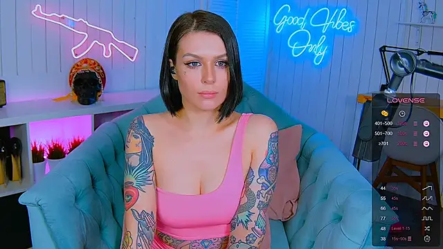 My toys pink online show from February 6, 6:29 am