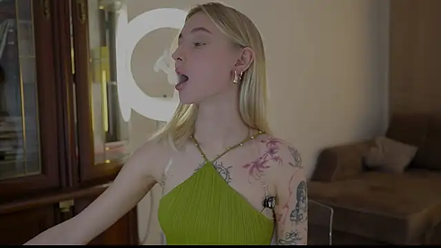 blondy room online show from January 16, 4:11 pm