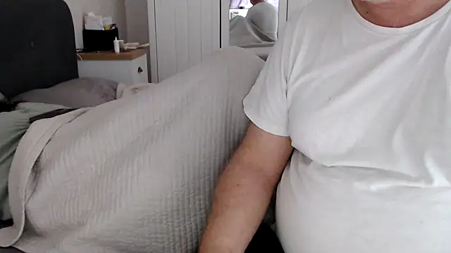 margotgra82 online show from May 14, 7:48 am
