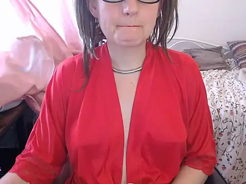 Snapshot of SofieStarlet chatting on June 29, 2:06 pm SofieStarlet online show from June 29, 2:06 pm