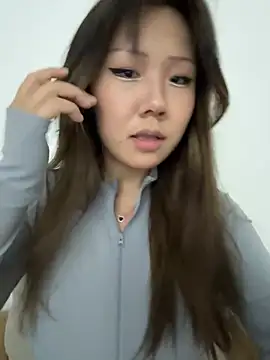 Snapshot of Kim_SLO chatting on February 8, 6:33 pm Kim SLO online show from February 8, 6:33 pm