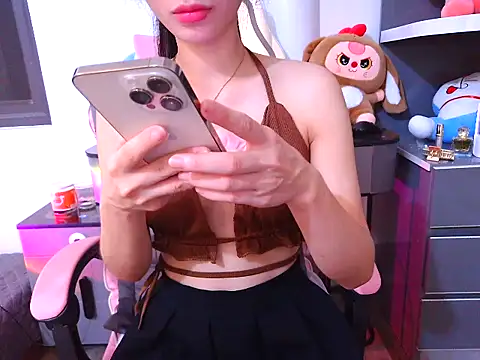 Snapshot of Baby-sexygirl01 chatting on April 14, 3:29 pm Baby-sexygirl01 online show from April 14, 3:29 pm