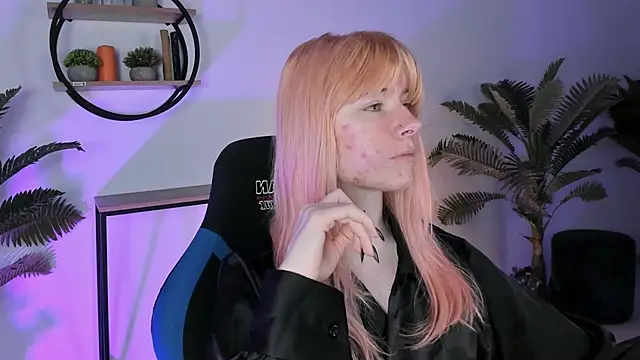 LexiWenford online show from March 3, 2:36 am