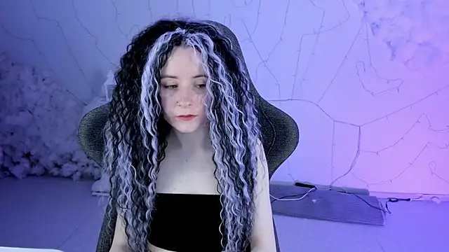 LexiWenford online show from March 18, 5:52 am