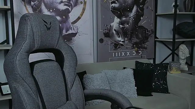 Snapshot of LexiWenford chatting on March 10, 3:00 am LexiWenford online show from March 10, 3:00 am