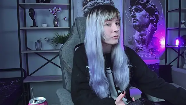 Snapshot of LexiWenford chatting on March 18, 2:58 am LexiWenford online show from March 18, 2:58 am