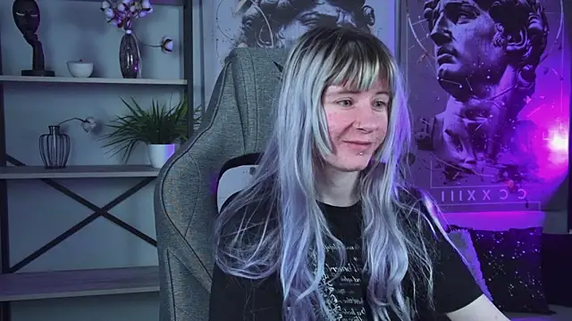 Snapshot of LexiWenford chatting on March 19, 2:48 am LexiWenford online show from March 19, 2:48 am