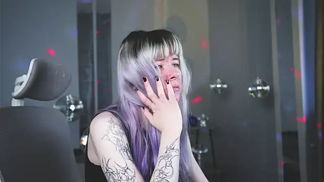 Snapshot of LexiWenford chatting on March 24, 3:00 am LexiWenford online show from March 24, 3:00 am