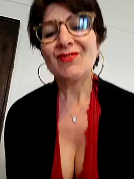 Viola8p online show from May 14, 2:57 pm