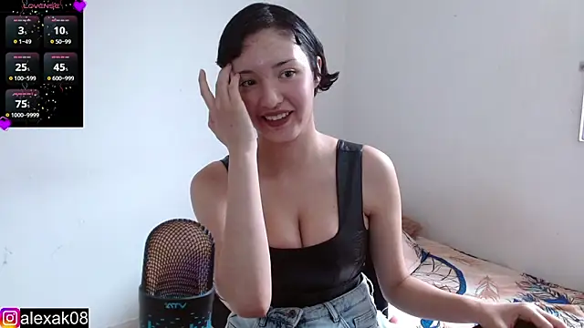 alexaa08 online show from February 19, 4:44 pm