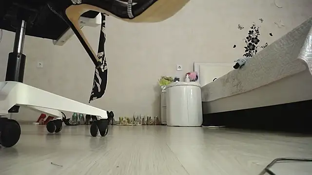 Devil Goddess online show from January 16, 7:10 pm