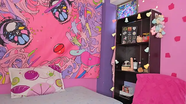 kittyzenn online show from December 18, 4:39 pm