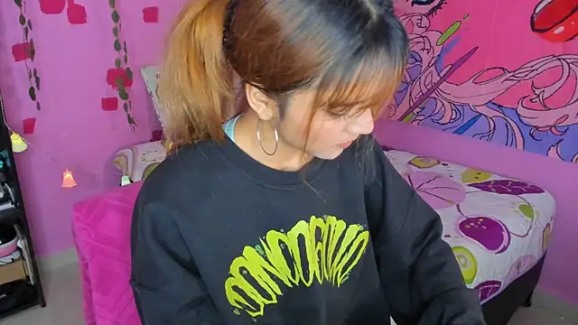 kittyzenn online show from February 9, 3:34 pm