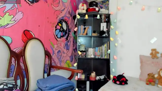 kittyzenn online show from September 18, 5:59 pm