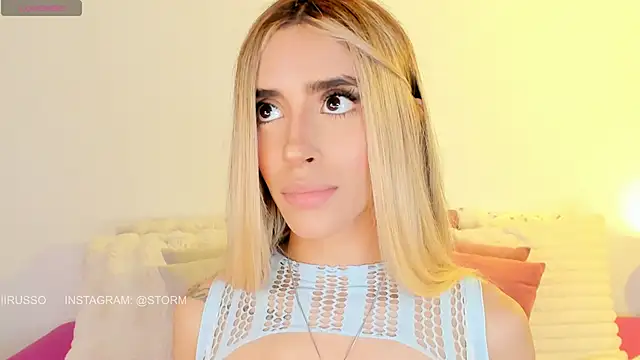 StormiRusso online show from March 19, 11:20 pm