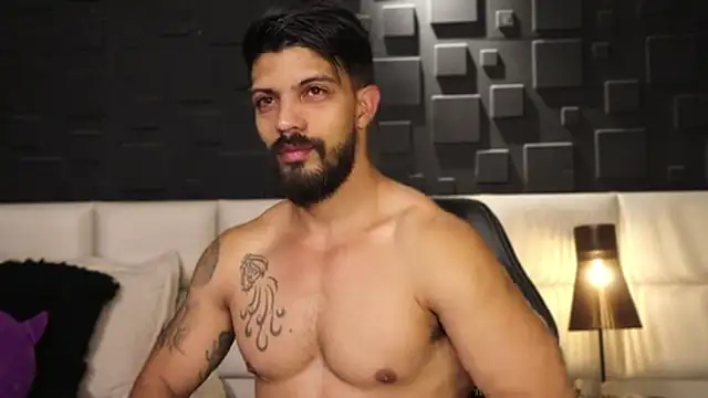 DannSaenz online show from February 15, 10:11 am