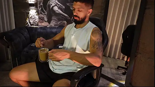 DannSaenz online show from February 25, 2:16 pm