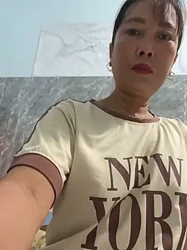 Snapshot of Linaannn chatting on November 7, 11:38 pm Linaannn online show from November 7, 11:38 pm