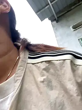 Snapshot of Linaannn chatting on November 22, 3:05 am Linaannn online show from November 22, 3:05 am