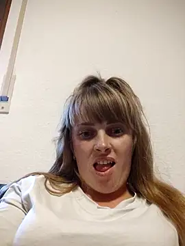 CoddessCrystal online show from September 25, 1:04 pm