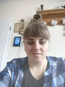 CoddessCrystal online show from April 2, 8:01 am