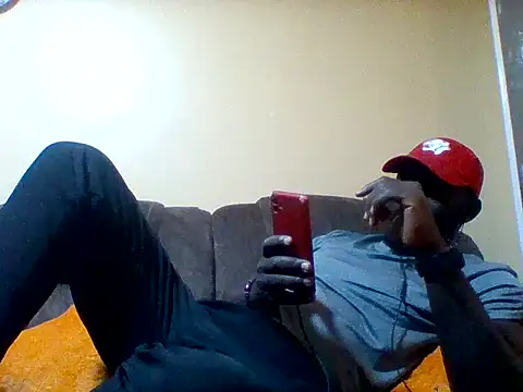 Snapshot of ClinDi chatting on February 11, 12:43 pm ClinDi online show from February 11, 12:43 pm