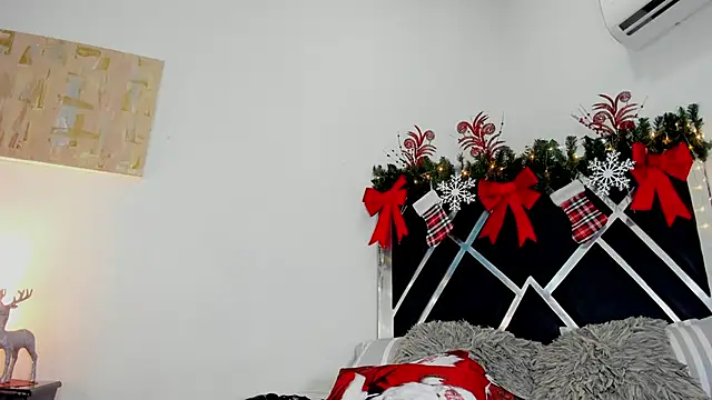 anahidolls online show from December 1, 4:29 pm