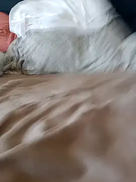 Snapshot of Localboi3 chatting on January 12, 5:22 pm Localboi3 online show from January 12, 5:22 pm