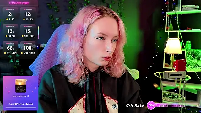  HelenCarter online show from October 6, 9:01 pm