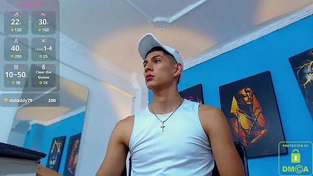 Snapshot of Valerio_20 chatting on December 5, 11:40 pm Valerio 20 online show from December 5, 11:40 pm