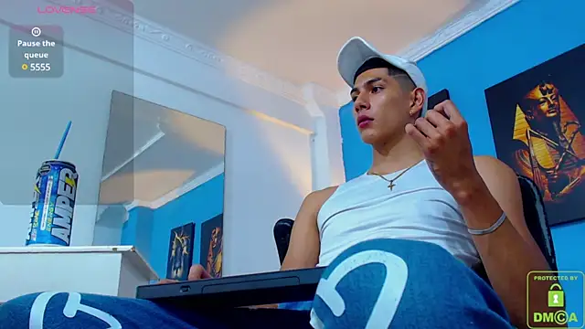 Snapshot of Valerio_20 chatting on December 30, 6:38 pm Valerio 20 online show from December 30, 6:38 pm