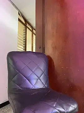 Snapshot of Lina10 chatting on February 5, 8:57 pm Lina10 online show from February 5, 8:57 pm