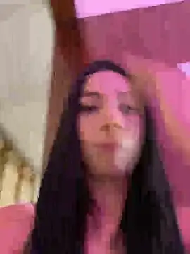 Snapshot of Lina10 chatting on February 13, 9:00 pm Lina10 online show from February 13, 9:00 pm