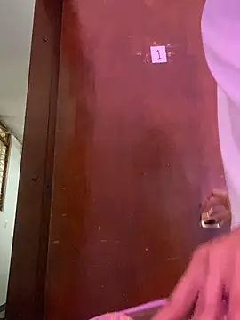 Lina10 online show from March 7, 8:50 pm