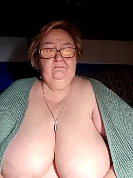 Awn290668 online show from September 15, 5:35 pm