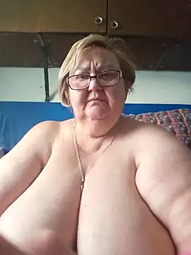 Awn290668 online show from September 18, 3:47 pm