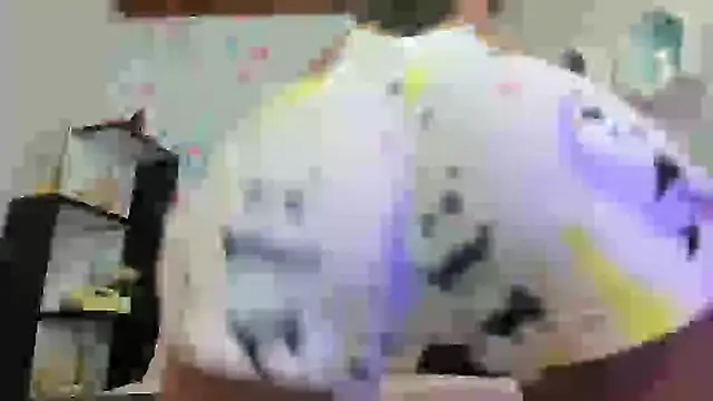 EMMA SWEETT1 online show from January 19, 4:04 pm