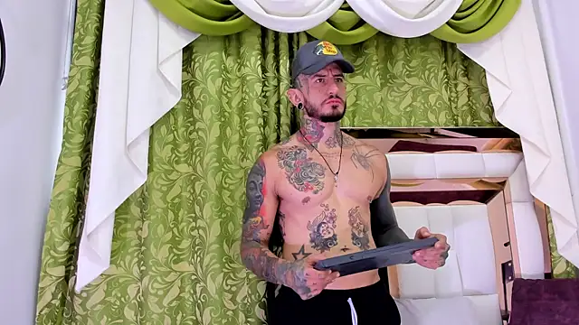 dilan scootk  online show from October 26, 11:16 am