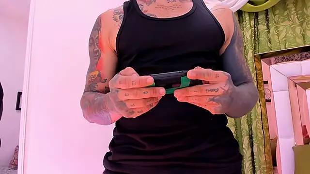 dilan scootk  online show from December 14, 11:26 am